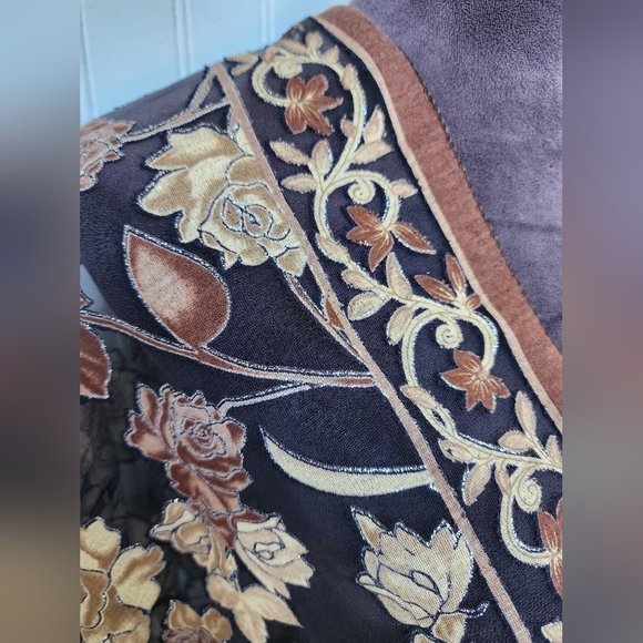 Women's Multi-Way Poncho Topper Scarf  Fringe Brown Tan Floral Rose Metallic OS - Picture 5 of 13